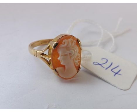 9ct cameo ring approx size P      