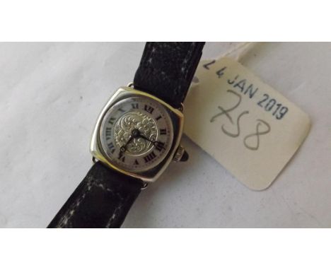 Ladies 18ct. vintage wrist watch with silvered dial    