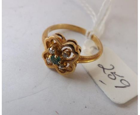 18ct gold emerald &amp; diamond cloverleaf  ring approx size N 3.4g inc      