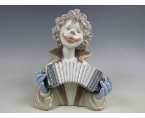 A Lladro figurine Fine Melody Clown 5585