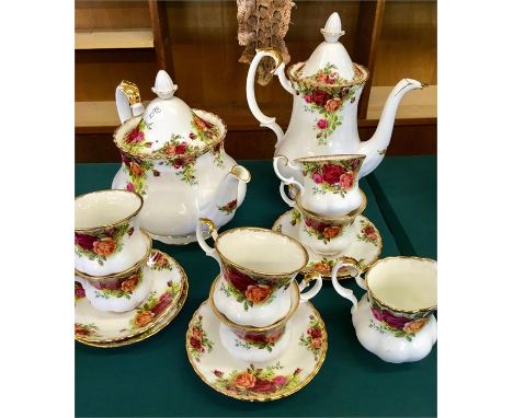 Royal Albert old country rose 6 place setting tea service 