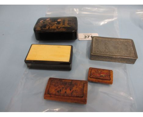 Group of five various 19th Century snuff boxes including a rectangular pewter box, chinoiserie decorated box and two small bu