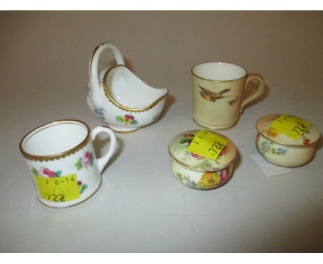 Worcester miniature mug painted with birds in flight on a blush ivory ground together with two similar small rouge pots (one 