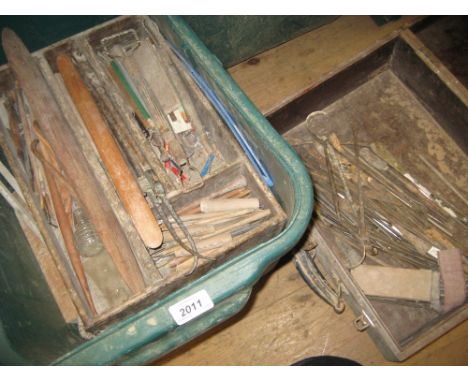 Quantity of various sculptors hand tools (ex Norman and Raymond, Clapham Workshop)