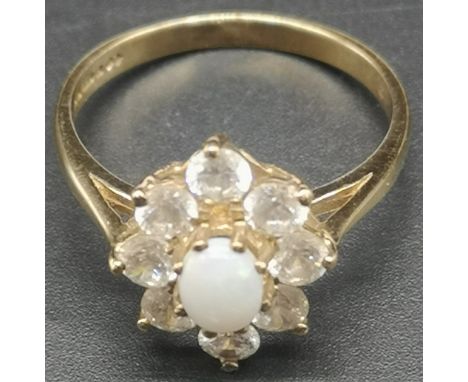 Gold 9ct Diamond and pearl ring, weight 2.45g, size M. 