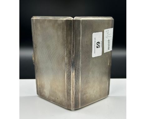Silver cigarette caseWilliam Neale & Son, Birmingham 1948 of rectangular form,allover engine turned decoration, gilt interior