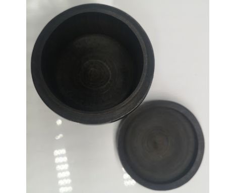 19th century turned tureen barrel and cover, turned ribbed detail [Height: 8.6cm] 
