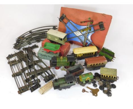 HORNBY. A Hornby O gauge clockwork Great Western tank locomotive, No.6600, unboxed. Also, a Hornby brake van & a Hornby rotar