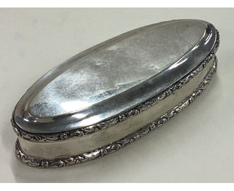 A George III silver snuff box. Birmingham 1805. By William Pitts. Approx. 63 grams. Est. £50 - £80.