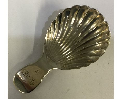 EDINBURGH: A George III silver caddy spoon. 1817. By Jonathan Millidge. Approx. 10 grams. Est. £40 - £60.