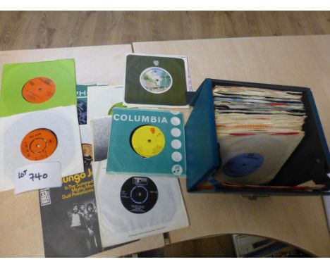 Records : Good interesting box of 7" singles approx 70 incl Beatles, R. Stones, Who, Dylan, Alice Cooper etc, interesting lot