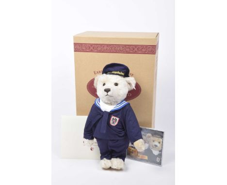 A boxed Steiff teddy bear 'Vienna Choirboy'Off white, to celebrate the 500th Anniversary of the Vienna Boys Choir, white tag 