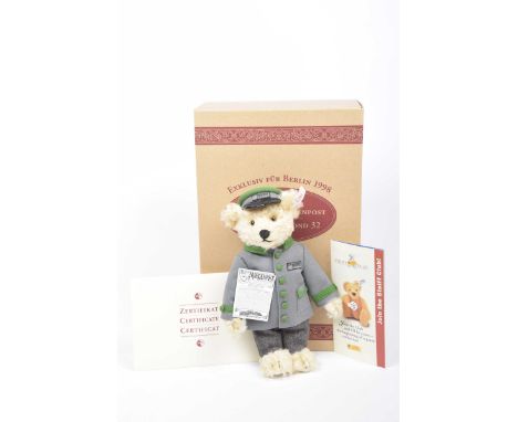 A boxed Steiff 655425 teddy bear 'Berliner Morgenpost'Blonde, growler, limited edition 1154/1500 with certificate and leaflet