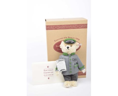 A boxed Steiff 655425 teddy bear 'Berliner Morgenpost'Blonde, growler, limited edition 1125/1500 with certificate and leaflet