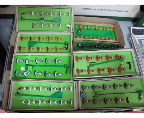 Subbuteo OO Scale Boxed Teams, Leeds United Away, Blackburn, Wolves, Celtic, Aston Villa, etc (8)