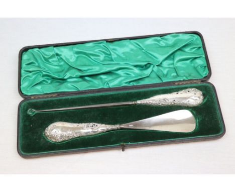 Cased Hallmarked Silver &amp; Steel Button Hook &amp; Shoe horn, case approx 33 x 11cm