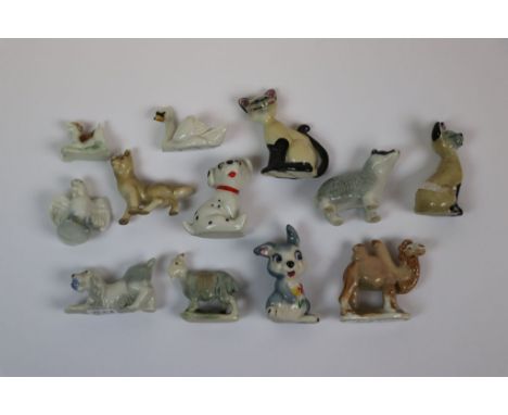 Tin of vintage Wade Whimsies etc to include Disney characters