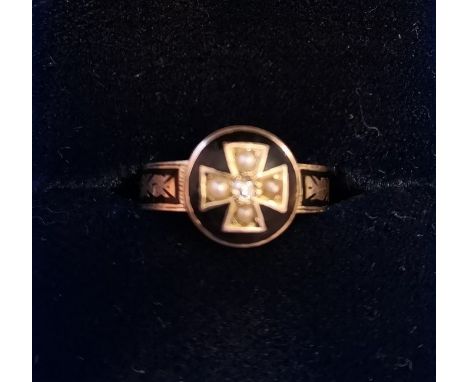 A Late Victorian 9ct Gold Enamel and Seed Pearl Ring, stamped 375, overall weight 2 grams