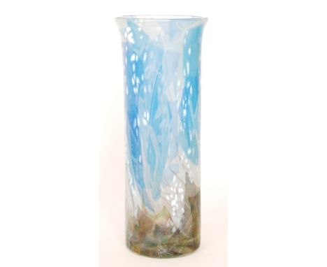 Michael & Elizabeth Harris - Isle of Wight - A large later 20th Century Larkspur Flower Garden studio glass vase of sleeve fo