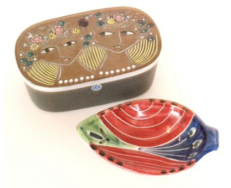 Mari Simmulson - Upsala Ekeby - A post war Swedish oval trinket box and cover, the flat cover with two incised faces with flo