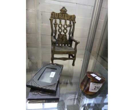 A mixed lot comprising an unusual hoof formed snuff box, together with a Queen Victoria jubilee 1887 miniature brass chair an