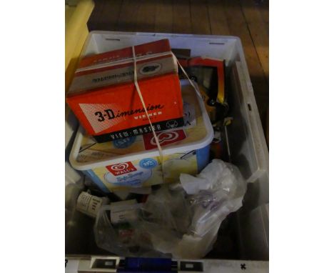 A box of mixed wares to include vintage Viewmaster with reels, various boxed toy cars 