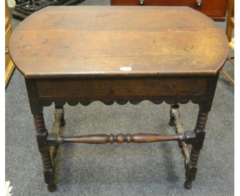 An oak side tabl, bobbin turned supports