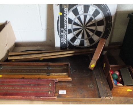 A QUANTITY OF VINTAGE GAMING ITEMS TO INCLUDE BAGATELLE GAME,  MINIATURE SNOOKER ITEMS AND A DARTBOARD