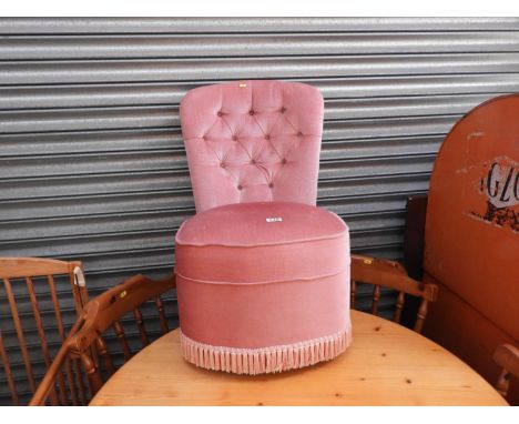 Upholstered Button Back Bedroom Chair 