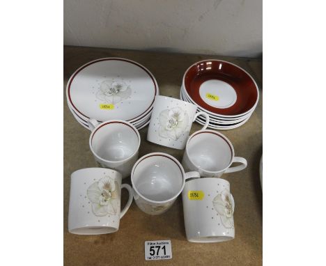 6x Susie Cooper Cups and Saucers with matching Side Plates 