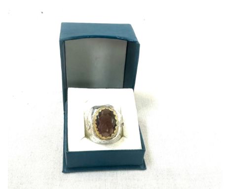 Silver ring set with amethyst stones, ring size S, approximate overall weight 19.7g