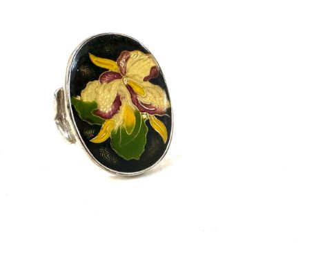 Silver ring, ring size N, overall weight 6.4g