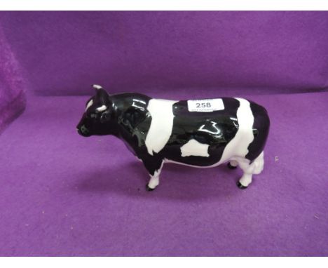 A Beswick study, Friesian Bull, 1439A