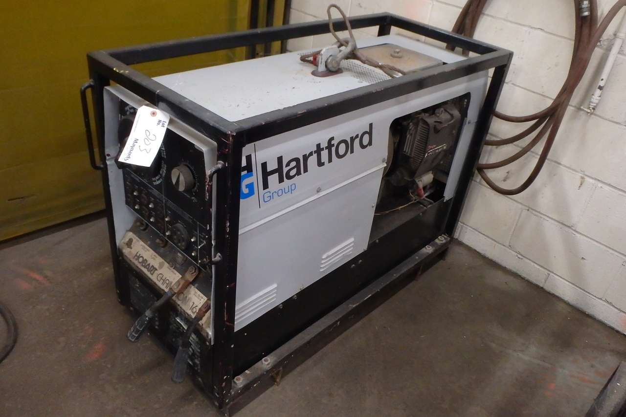Hobart Champion 16 AC/DC Arc Welder Gas Powered, 225 Amp 100 Duty