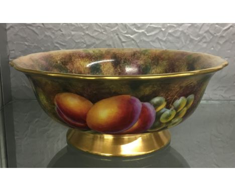 ROYAL WORCESTER FRUIT DECORATED BOWL BY J. SMITH WITH GILDED RIM 20CM DIA APPROX