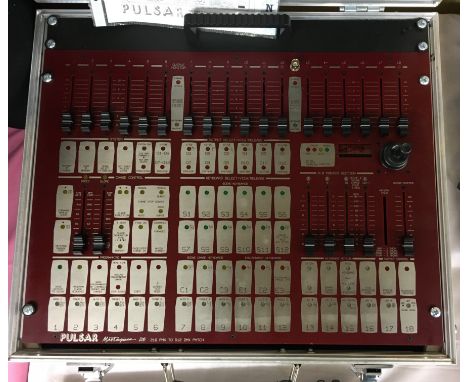 CASED PULSAR MASTERPIECE 216PMX - 512 DMX PATCH CONSOLE