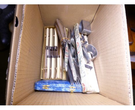 Quantity of mixed silver plated flatware 