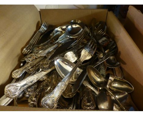 Quantity of silver plated flatware in Kings pattern 