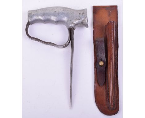 WW1 British Officers Robbins Dudley Push Dagger, with alloy hilt stamped to the end “ROBBINS DUDLEY” and steel hand guard. Fi