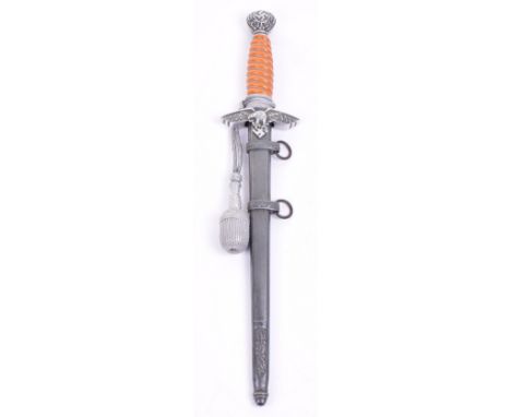 Luftwaffe 2nd Pattern Officers Dress Dagger, deep orange handle which retains the original grip wire. Top pommel has the fina