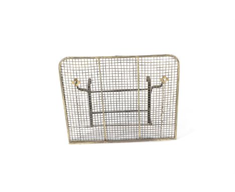 A DETACHABLE BRASS WIRE FIRE SCREEN, 19th century. 46 x 42cm