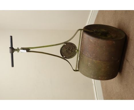 19th century cast iron garden lawn roller   Condition Report   Click here for further images, condition, auction times & deli