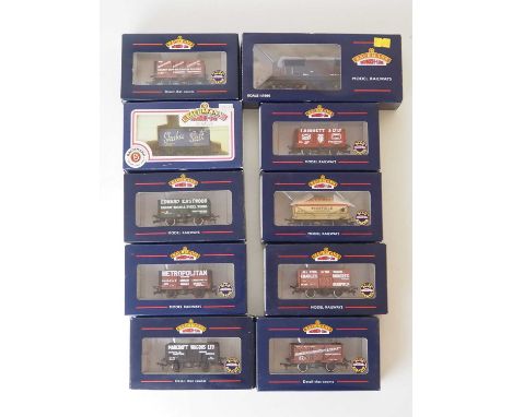 A group of BACHMANN OO gauge wagons, to include Bachmann Collectors Club limited edition examples - VG/E in VG boxes (10)