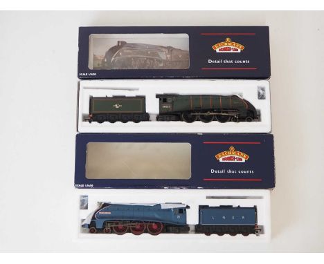 A pair of BACHMANN OO gauge Class A4 class steam locomotives comprising 31-957 'Seagull' in BR green and 31-959 'Miles Beevor