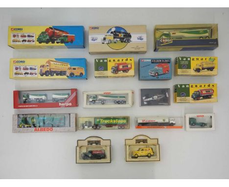 A group of mixed scale diecast vans, lorries etc by CORGI and others - VG in G/VG boxes (17)