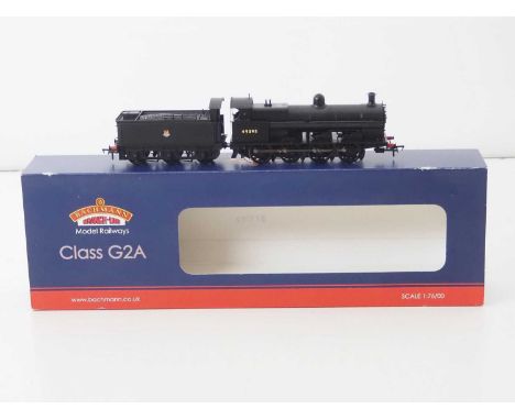 A BACHMANN OO gauge 31-475 Class G2A steam locomotive in BR black livery - VG in G/VG box