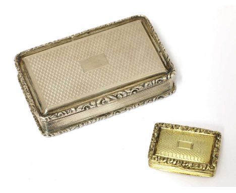 A William IV silver snuff box, by Nathaniel Mills, Birmingham 1832,with engine turned decoration and a chased border, 7.3cm w