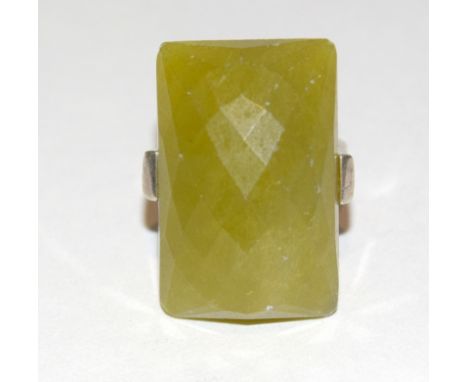Silver green crystallite fashion ring size M