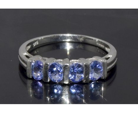 9ct  white gold ladies blue stone set fashion ring size K