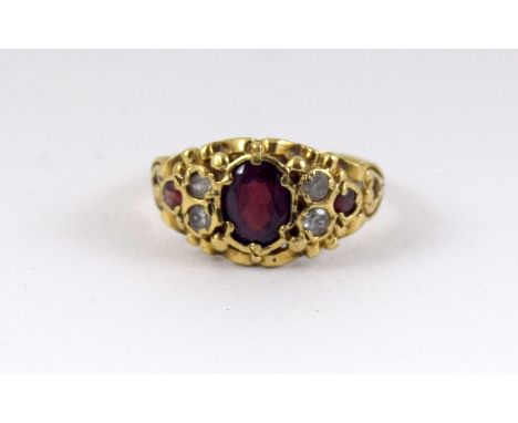 9ct gold ladies Antique set garnet ring size M